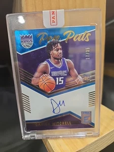 2021-22 Panini Elite Davion Mitchell Auto RC 17/35 Pen Pals Sacramento - Bild 1 von 2