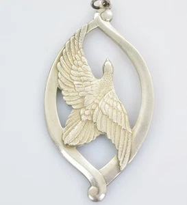 Wallace 1974 Christmas Ornament in Sterling Silver - Picture 1 of 3