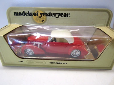 Matchbox Models of Yesteryear Y-18 1937 Cord 812 Die Cast Model Red / White - Image 1 of 4