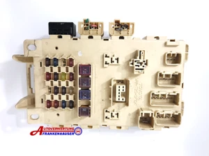 Caja de seguridad eléctrica central Toyota Yaris 81980-50030 - Imagen 1 de 2