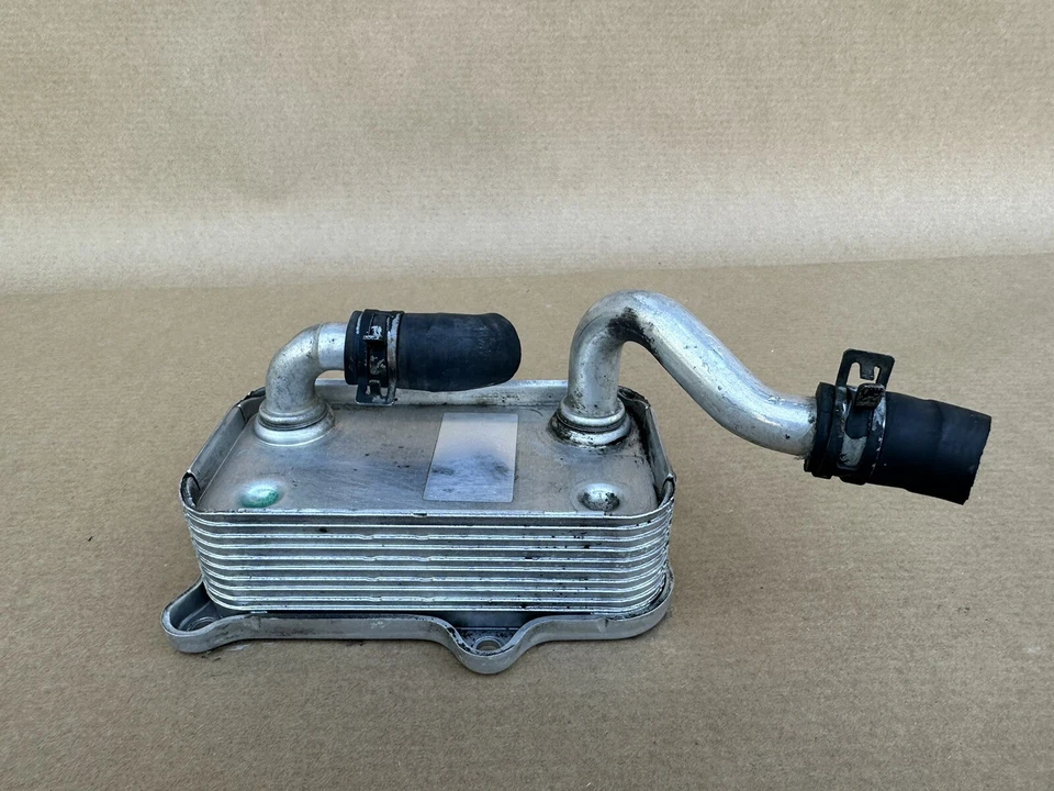 Mercedes Benz C32 SLK32 AMG SRT6 2001-2006 enfriador de aceite A1121880601 Foto 1 de 4