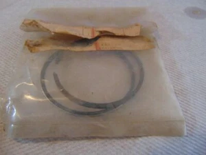 YAMAHA YD3 OEM piston rings 150-11601-00-00 - Picture 1 of 2