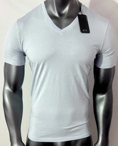 Nueva CAMISA DE MANGA CORTA LISA CUELLO EN V AJUSTADA Armani Exchange para hombre - Imagen 1 de 6
