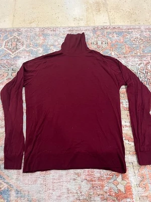 Suéter John Smedley Lana Merino Cuello Alto: Borgoña L/Grande (se ajusta como una M) Foto 1 de 4