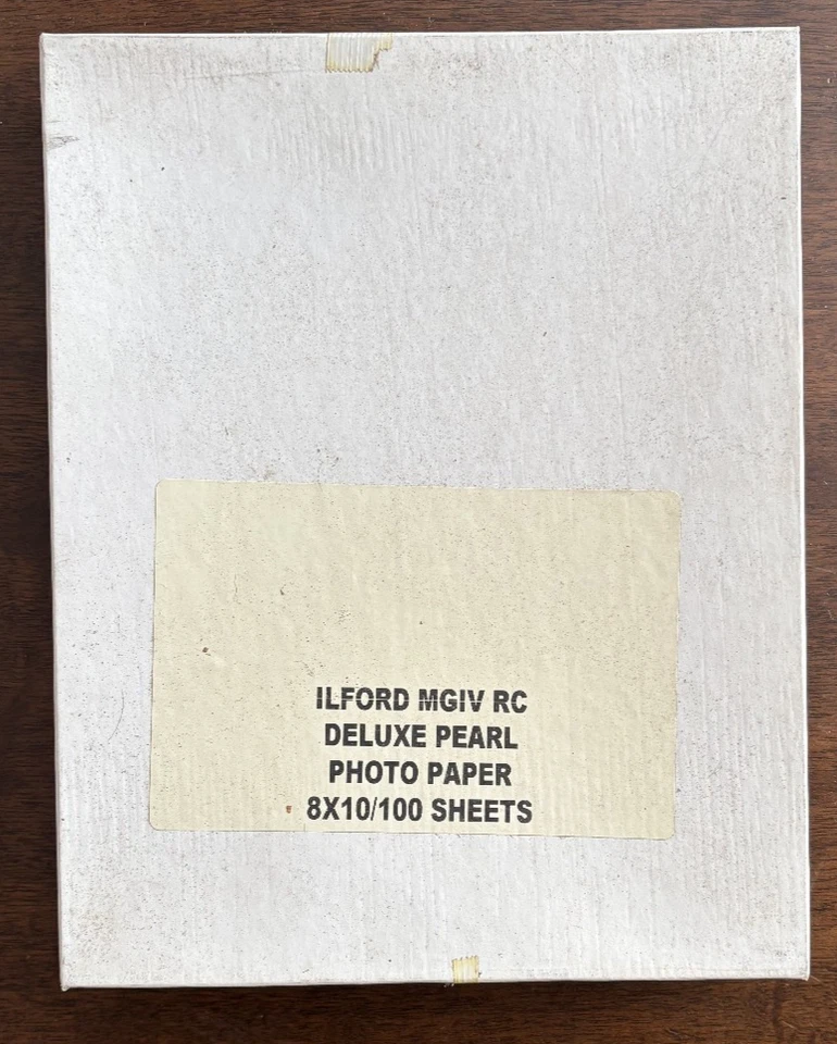Papel Fotográfico Ilford Multigrado IV 8x10 Perla 100 Hojas Estuche Comercial Embalaje Foto 1 de 1