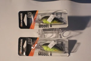 2- BOMBER MODEL 4A  MOSS BACK CRAW  CRANKBAIT - Picture 1 of 1