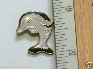 Dolphin Pin Fish Pin Badge - Picture 1 of 1