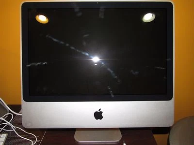 Apple MB323LL/A  iMac 20in LCD Desktop C2D 2.4GHz 4GB 250GB DVDRW - Image 1 of 4