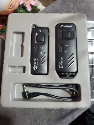 Aputure Pro Coworker Wireless Remote Shutter For Canon EOS, Powershot, Read - Image 1 of 4