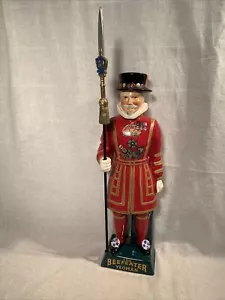 Vintage Carltonware The Beefeater Yeoman Gin Decanter Ceramic Statue EMPTY - Picture 1 of 23