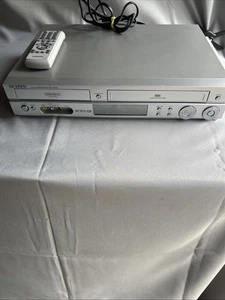 Samsung DVD-VR320 DVD VCR Kombirecorder Player mit Fernbedienung silber getestet funktioniert - Bild 1 von 16