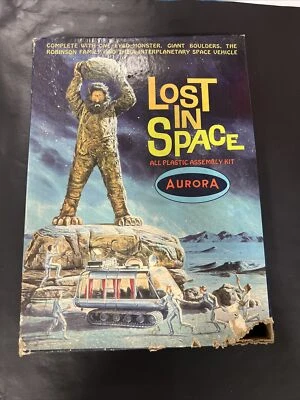 Aurora  Lost in Space  Cyclops Monster  Original 1966 model #420 in box - Image 1 of 4
