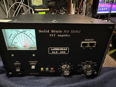 Amplificador FET Ameritron ALS-600 estado sólido sin afinación con fuente de alimentación Foto 1 de 4