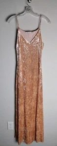 Maxi Vestido Fraiche by J Precioso Melocotón Champagne Terciopelo Triturado Terciopelo Mediano - Imagen 1 de 4