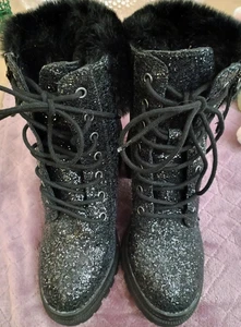 Very G Black Glitter Combat Boots Faux Fur Zip Lace Up Chunky Heel Women’s 6.5 - Picture 1 of 6