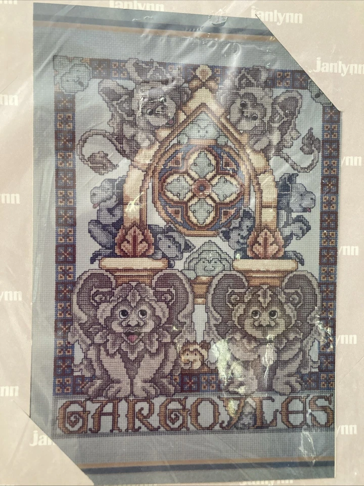 Kit Punto de Cruz Bebé Gárgola De Colección Sellado Janlynn Gótico Halloween Gótico Foto 1 de 4