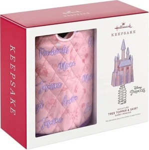 Hallmark Keepsake Navidad Princesa Disney Miniatura Árbol Topper y Falda 2022 - Imagen 1 de 4