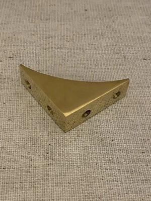 Paraspigolo liscio per mobili ed angoli,in ottone massiccio lucido,5,5x5,5x1,9cm - Immagine 1 di 4