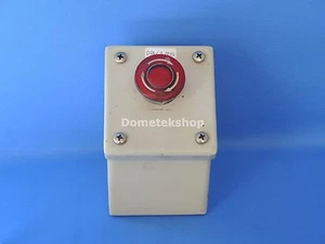 Pulsante IDEC EMO AVWOOO con contatti NO + NC in custodia acciaio Hoffman - Foto 1 di 2