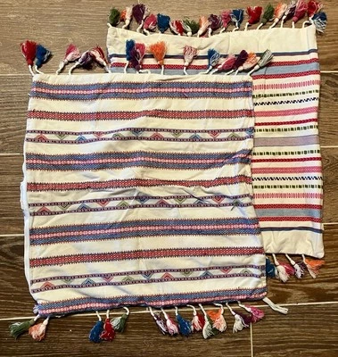 Anthropologie 2 Fundas de Almohada 17x17 Boho Textura Borlas Algodón Blanco/Rosa/Azul Foto 1 de 3