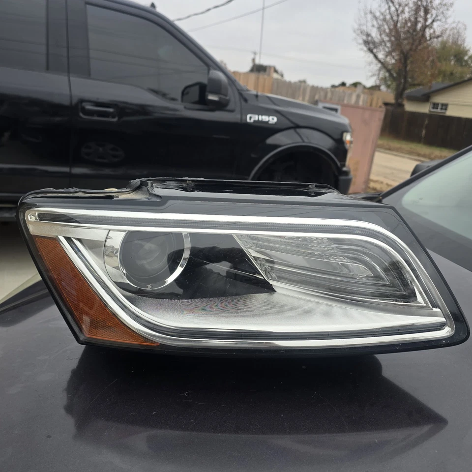 OEM 2013-2017 Audi Q5 SQ5 Front Right HID Xenon Adaptive Headlight W / AFS RH RT - Image 1 of 4
