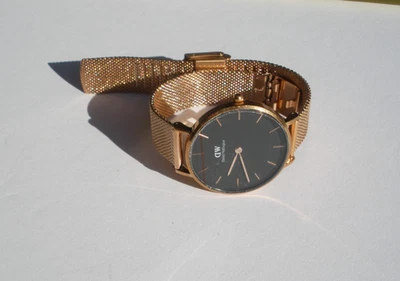 Daniel Wellington Petite Melrose Black Rose Gold Ladies Watch Never worn - Image 1 of 4