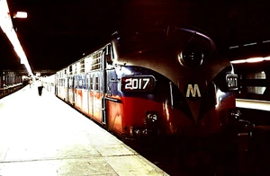 ORIGINALE KODACHROME SLIDE METRO-NORTH RR FL-9 #2017 & 2003 GRAND CENTRAL 22/08/01 - Foto 1 di 1