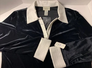 NWT $90 Neiman Marcus Women’s Large Velvet Polyester - Picture 1 of 4