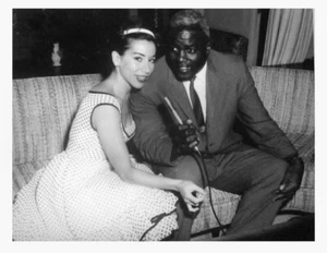 1960 Jackie Robinson Show & Elaine Malbin Photo - Picture 1 of 1