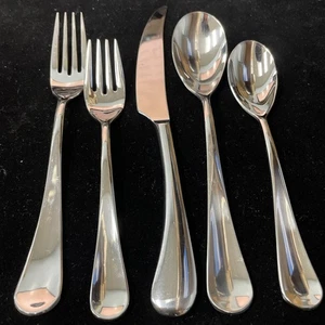 Yamazaki CHARADE Glossy Stainless Steel Flatware 5 pc place seting BRAND NEW - Picture 1 of 3