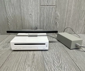 VTG 2006 Nintendo Will Console RVL-001 U.S.A. Sensor Bar Power Cord Untested - Picture 1 of 8