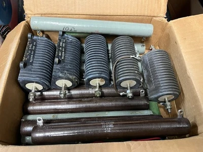 Componentes de colección - Resistencias de heridas de alambre grandes Ward Leonard Ohmite Dale Foto 1 de 4