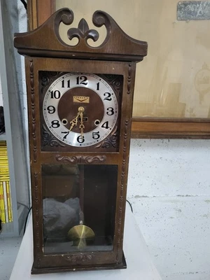 Orologio a Pendolo da Muro Parete Loengrin 31 Day in Legno Vintage - Immagine 1 di 4