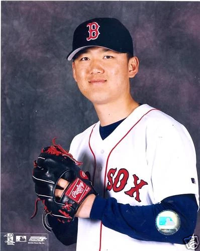 SUNG WOO KIM BOSTON RED SOX UNSIGNED 8X10 PHOTO - Image 1 of 1