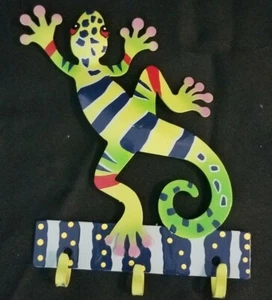 Green & Yellow Gecko Tin Metal Wall Mount Key Hook Hanger - 3 Hooks - Picture 1 of 5