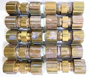 1/4" BRASS POLY-UNIONS (LOT OF 10) 1/4"COMPRESSION TO 1/4" COMPRESSION - Picture 1 of 5