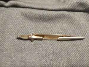 Vintage Swank Brass Sword Tie Clip Mother Of Pearl Lucite Handle - Picture 1 of 3