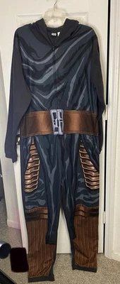 Pijama Star Wars One Piece unissex adulto 2XL estampa gráfica zíper frontal com capuz - Imagem 1 de 4