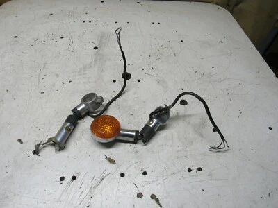  Lote de piezas de señal de giro delantera Suzuki Intruder VS700 VS800 Foto 1 de 4