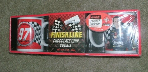 NIB 2004 COKE NASCAR KURT BUSCH #97 TWO MUG SET W/FINISH LINE CHOC. CHIP COOIKIE Cover