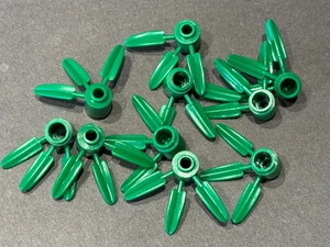 Lego 30176 Green Plant 1 x 1 with 3 Bamboo Leaves Pack of 10 - Picture 1 of 2