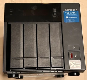QNAP TVS-472XT 4-Bay NAS +4 SSD (Intel i5-8400T CPU/8GB RAM) Thunderbolt - Picture 1 of 11