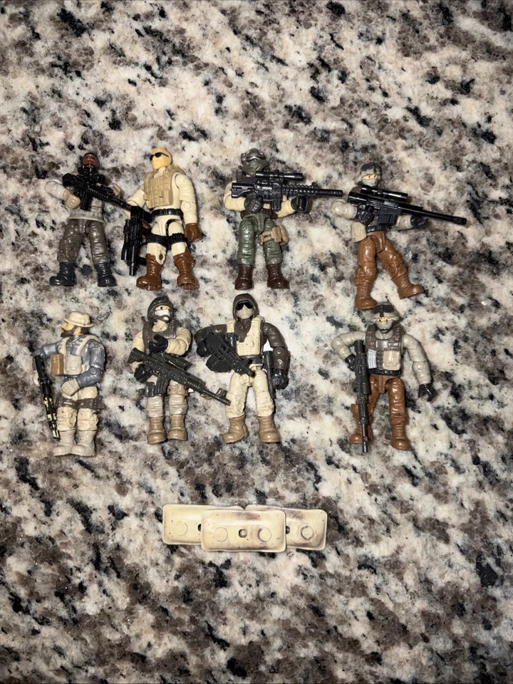 Call Of Duty Construx Desert Ranged Солдаты Лот 8 Мини-фигурок - Изображение 1 из 4
