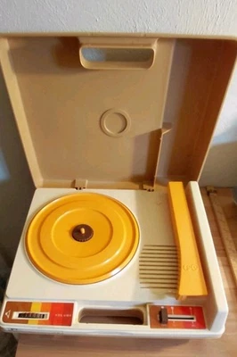 Vintage 70s Fisher-Price 1978 Record Player 825 Portable Phonograph Brown Toy  - Image 1 of 4