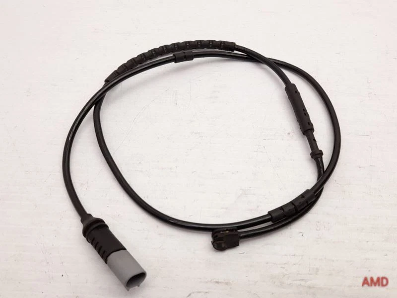 Sensor de desgaste de pastillas de freno traseras BMW 328i 328xi 335xi 335i F30 2014 34356792292 Foto 1 de 3