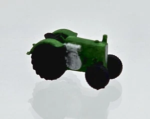 Trattore scala Z 1:220 1 verde - resina stampata 3D - dipinto a mano - modellismo ferroviario - Foto 1 di 2