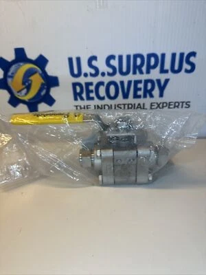 Swagelok 3/4” SS-S65PS12 60 Series Steam Service 3 Piece Ball Valve  PEEK Seats - Image 1 of 2