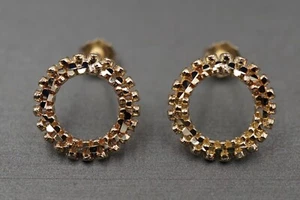 Pendientes de perchero círculo abierto de corte de diamante de oro amarillo liso de 10 K. - Imagen 1 de 10