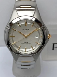 PULSAR,MENS,TWO TONE,QUARTZ,SILVER DIAL,WR100M,NEW OLD STOCK,FREE SHIPPING DHL - Picture 1 of 12