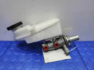 2017-2023 Chevy Bolt Brake Master Cylinder Assembly Genuine OEM 42698892 - Picture 1 of 10